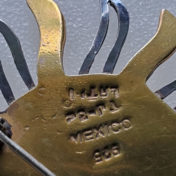 TAXCO Sun Face Gold tone and Sterling Brooch - Picture 3 of 5